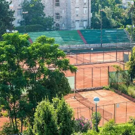 Feel Good - Two-bedroom With Terrace And Garden View *