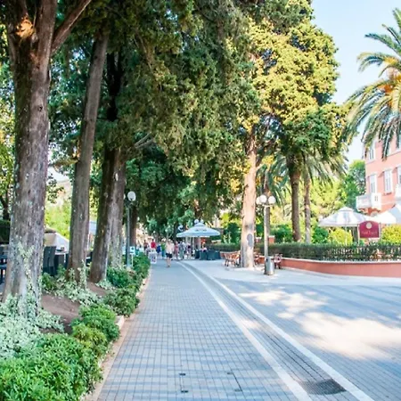 Feel Good - Two-bedroom With Terrace And Garden View Dubrovník