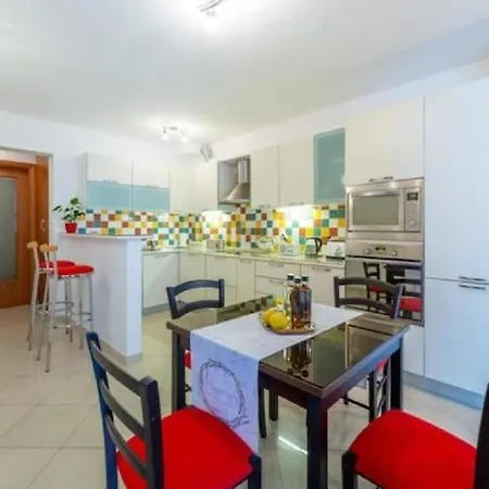 Feel Good - Two-bedroom With Terrace And Garden View شقة