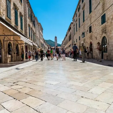 Feel Good - Two-bedroom With Terrace And Garden View *