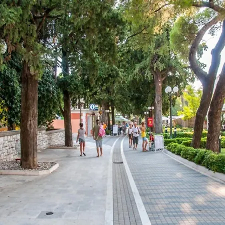 Feel Good - Two-bedroom With Terrace And Garden View Apartamento Dubrovnik