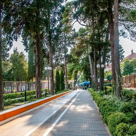 Feel Good - Two-bedroom With Terrace And Garden View Dubrovnik